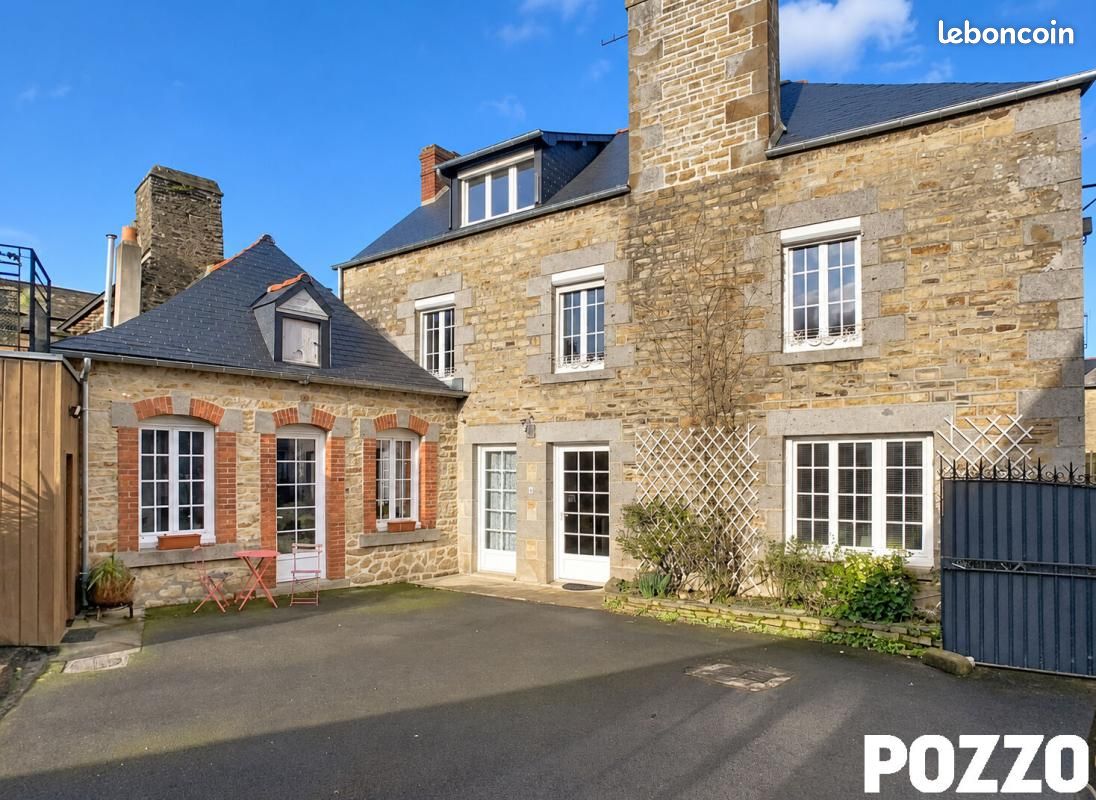 Maison 12 pièces 215 m² · à Val-Couesnon · 215 m² · 269 500 €