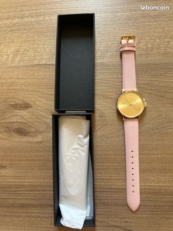 Montre Femme Le Temps Des Cerises - Boîtier Doré, Bracelet Rose - NEUVE Avec étiquettes