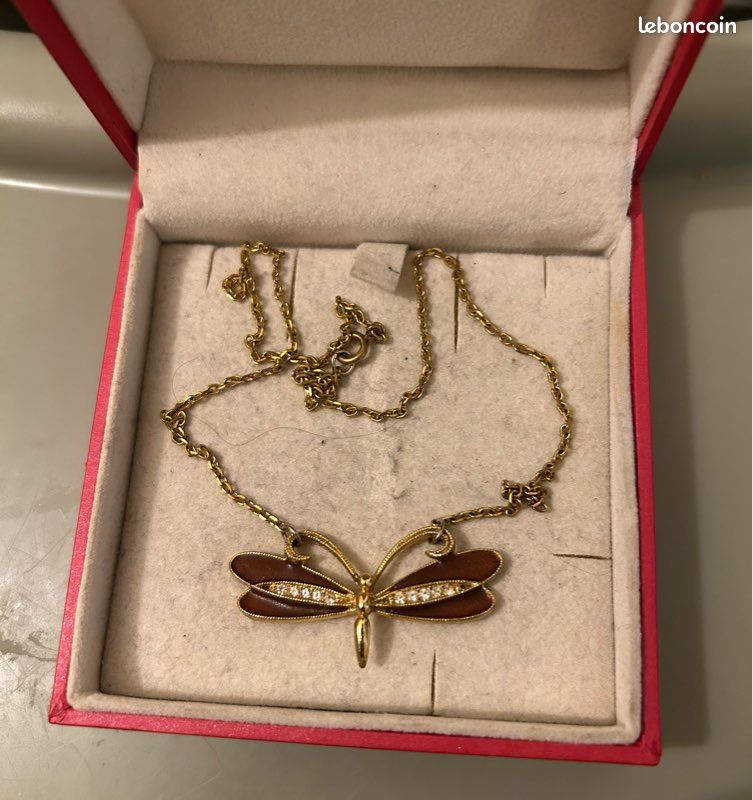 Collier en plaqué or papillon (image 4)