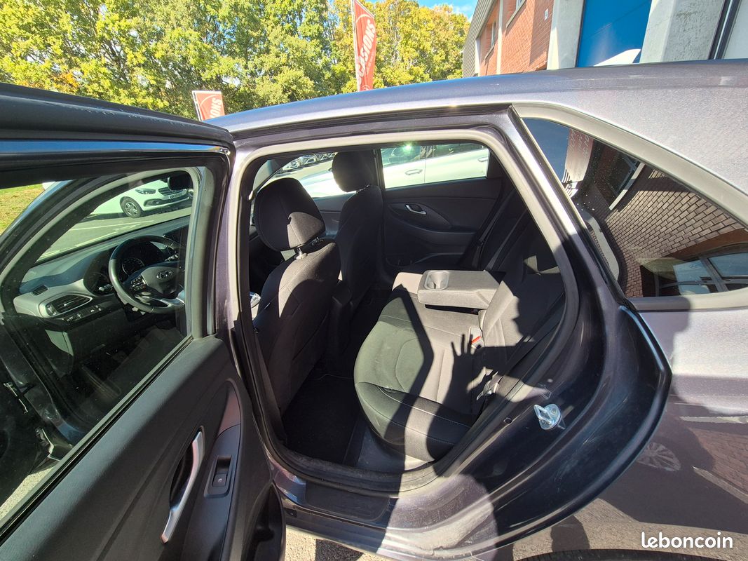 Hyundai i30 iii 1.0 t-gdi 120 edition mondial (image 5)