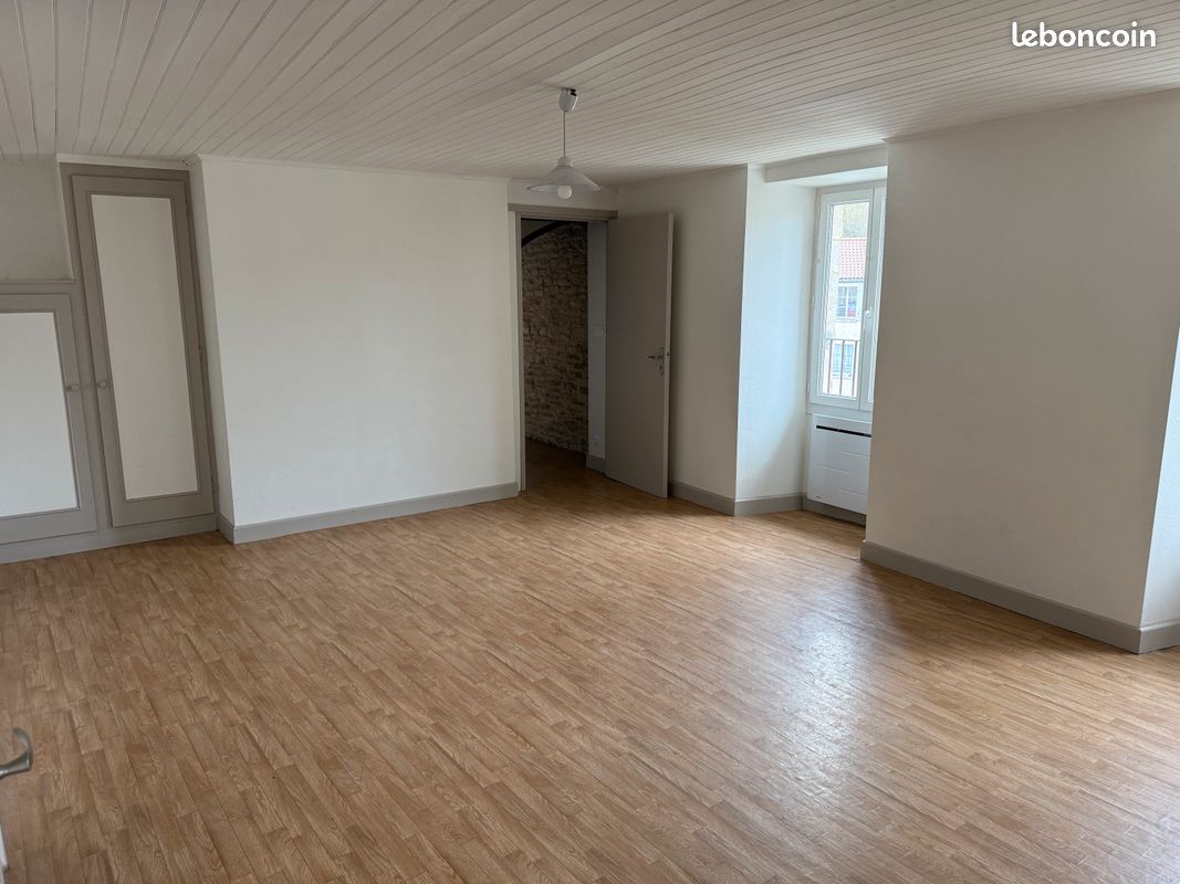 Appartement 3 pièces 60 m² · à Catus · 60 m² · 490 €/mois
