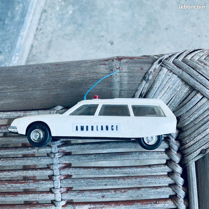 NOREV 1/18 --- Citroën 2Cv Police Secours Routier --- Neuf. EUR 70,00 - FR