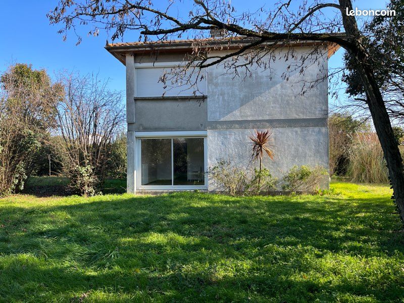 Maison 4 pièces 100 m² · à Frouzins · 100 m² · 270 000 €