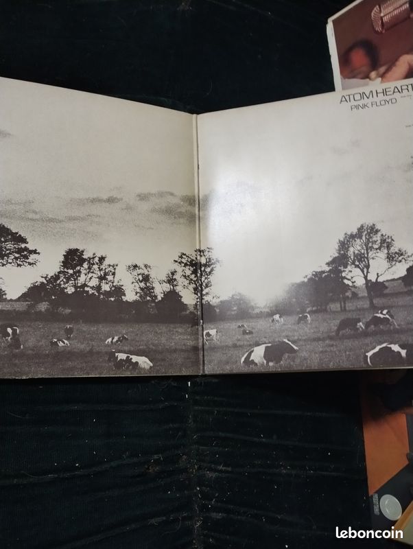 Disque vinyle 33 Tours Pink Floyd "Atom heart Mother" (image 2)