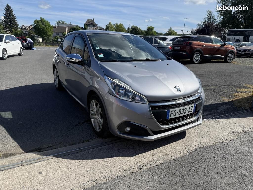 PEUGEOT 208 1.5 BlueHDi S&S - 100 Allure GPS + RADAR AR + CLIM (image 7)