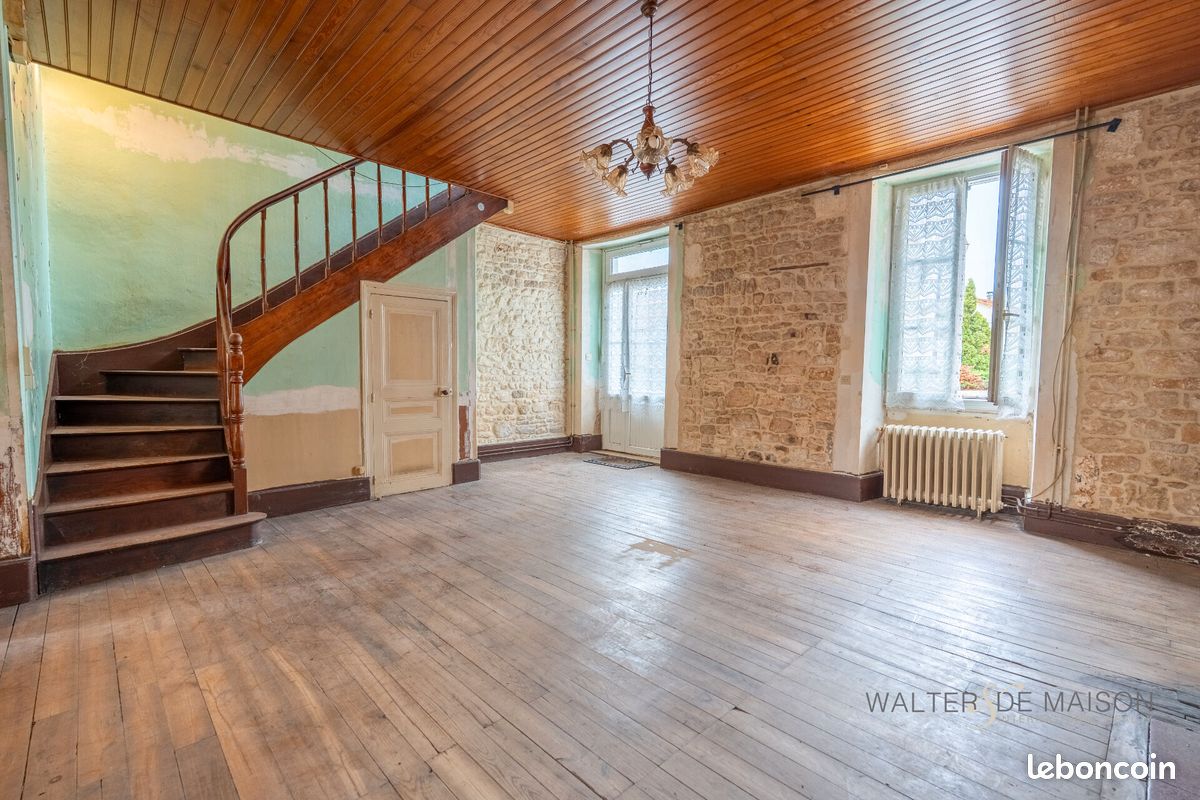 Maison 8 pièces 180 m² · à Val-de-Bonnieure · 180 m² · 89 000 €