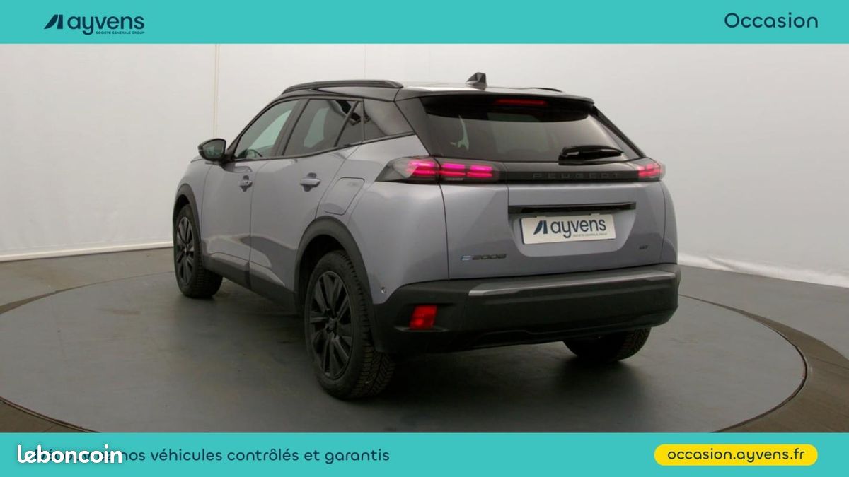 Peugeot e-2008 156ch 54 kWh GT (image 29)