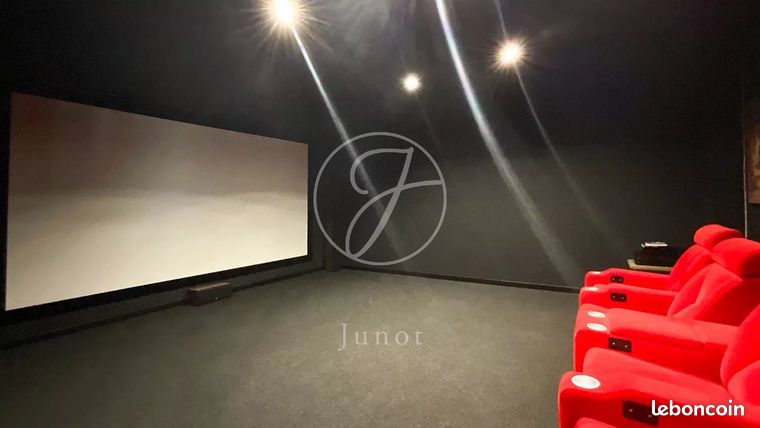 https://img.leboncoin.fr/api/v1/lbcpb1/images/7b/55/9e/7b559e7f5582a31d00e9aaa9409bec1c93875903.jpg?rule=ad-image