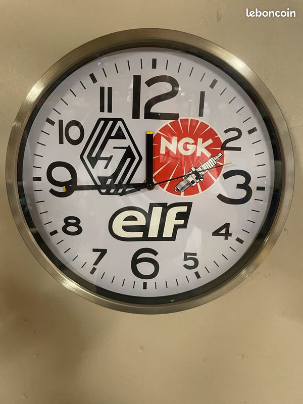 Horloge décorative avec sponsors ngk elf (image 1)