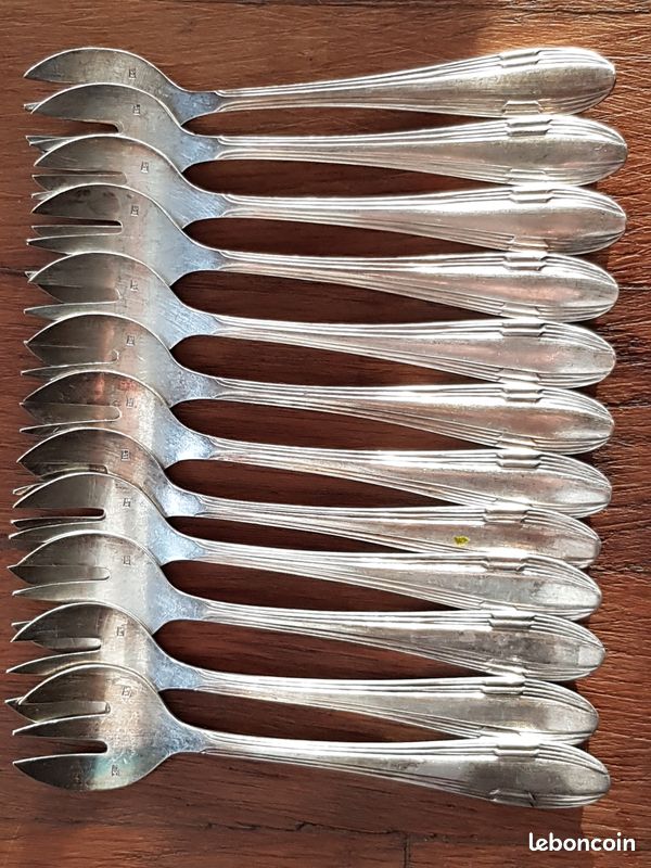12 fourchettes à gâteau plaquées argent (image 3)
