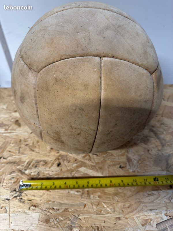 Bad Company Balle Médicale En Cuir Véritable 10 Kg - Ballon D'Entraînement Robuste Pour Fitness, Boxe Et Musculation