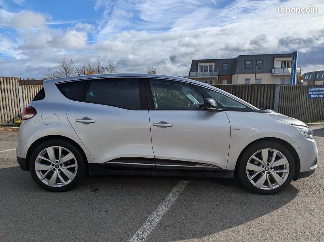 RENAULT SCENIC IV TCe 130 LIMITED (image 4)