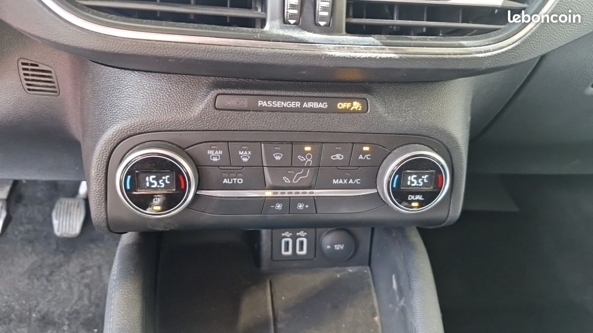 Ford Focus 1.0 ECOBOOST 125 SS TITANIUM X BUSINESS (image 19)