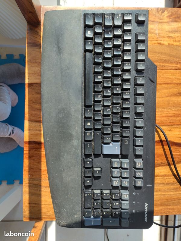 Clavier Lenovo USB Modèle SK-8825 - Standard, Noir, Occasion, Fonctionnel