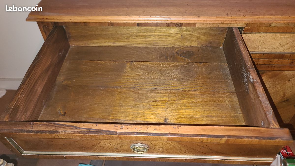 Buffet Bahut en noyer style directoire (image 10)