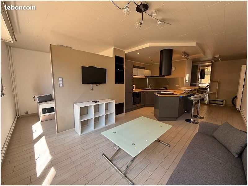 Appartement 1 pièce 42 m² · à Lille · 42 m² · 750 €