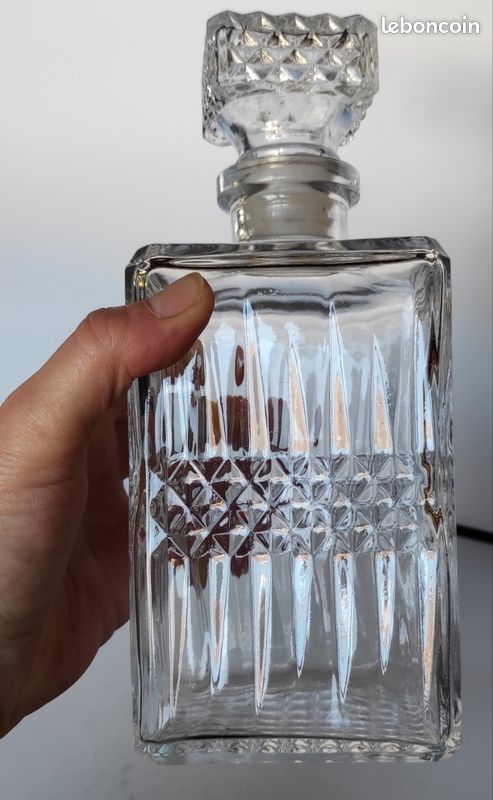 Jolie carafe (image 1)