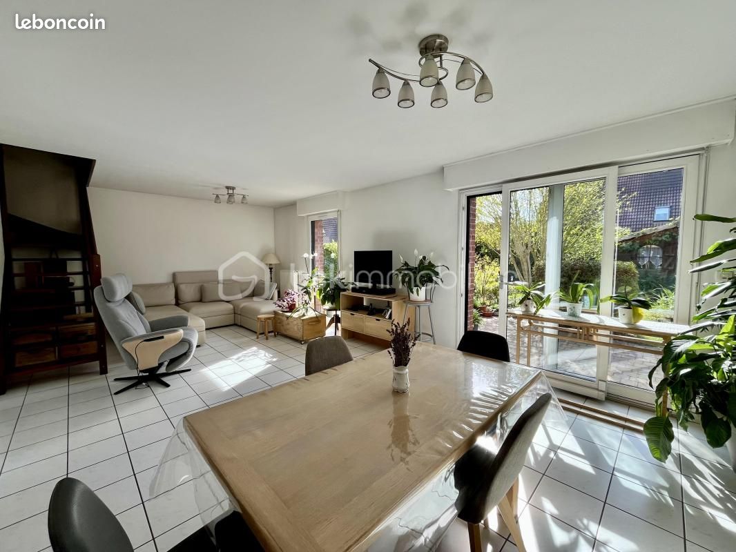Maison 5 pièces 120 m² · à Lille · 120 m² · 394 000 €