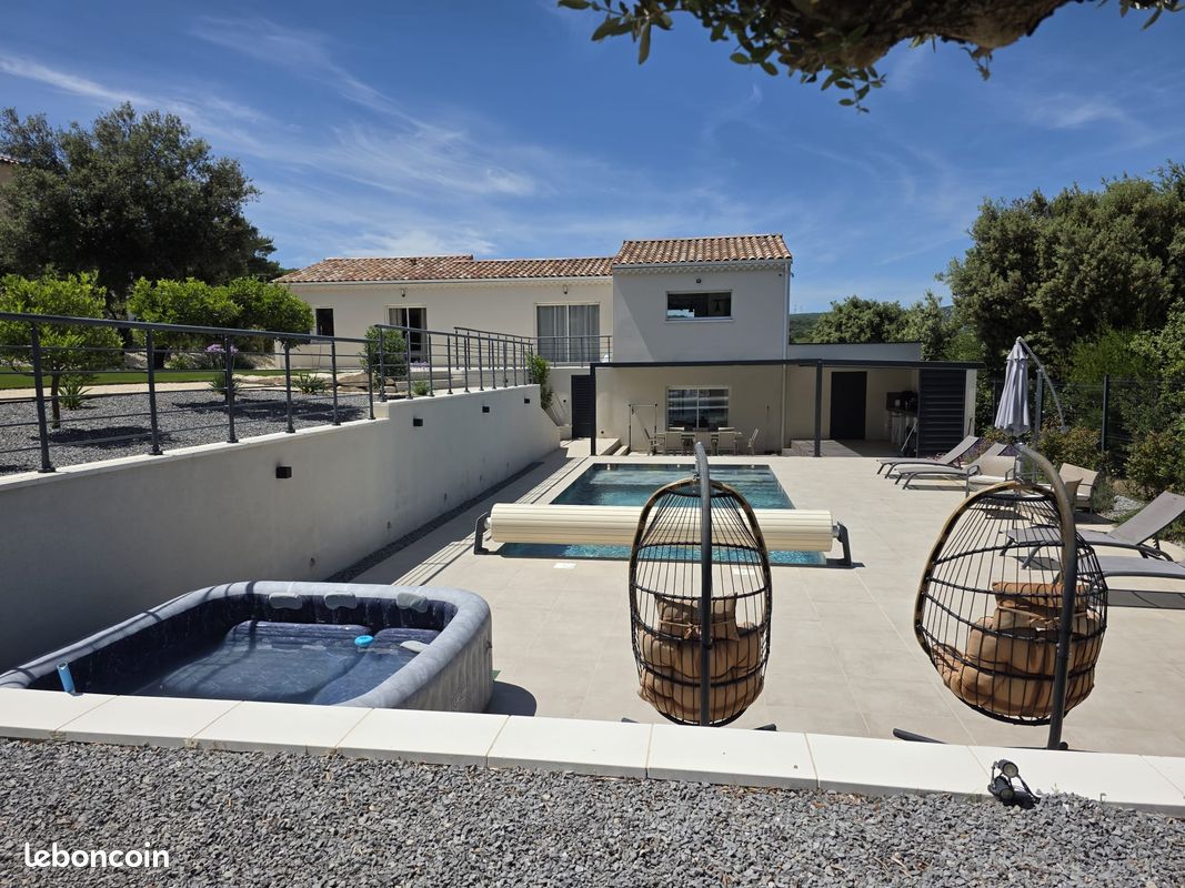 Maison 5 pièces 149 m² · à Saint-Montan · 149 m² · 589 000 €