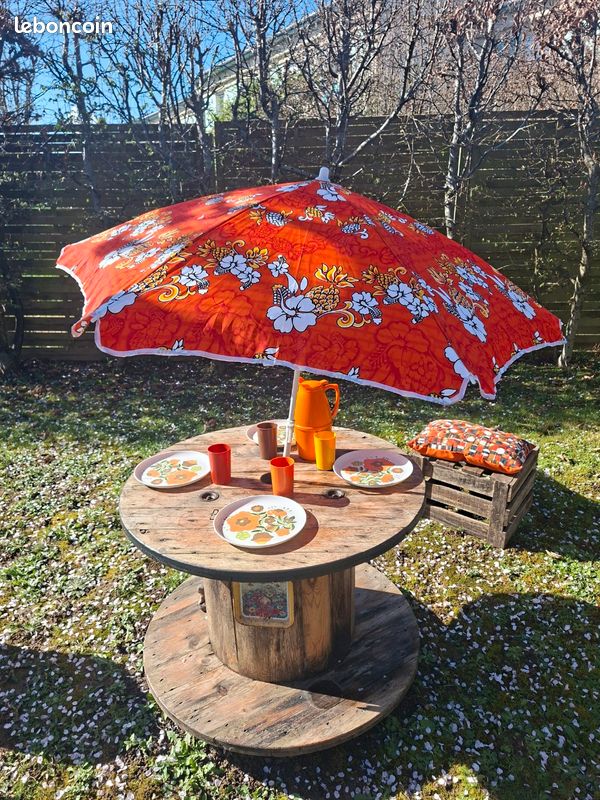 Parasol Vintage Fleuri Des Années 1960 - Toile Imprimée Rétro - Déco Jardin