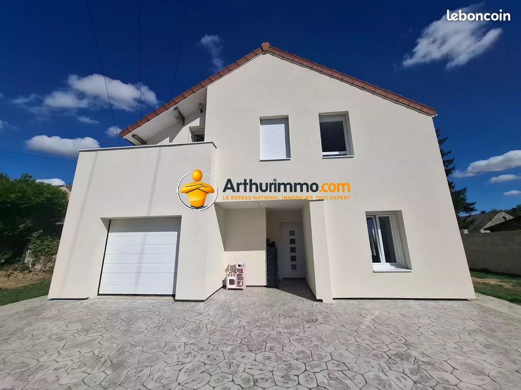 Maison 7 pièces 175 m² · à Crécy-la-Chapelle · 175 m² · 473 000 €