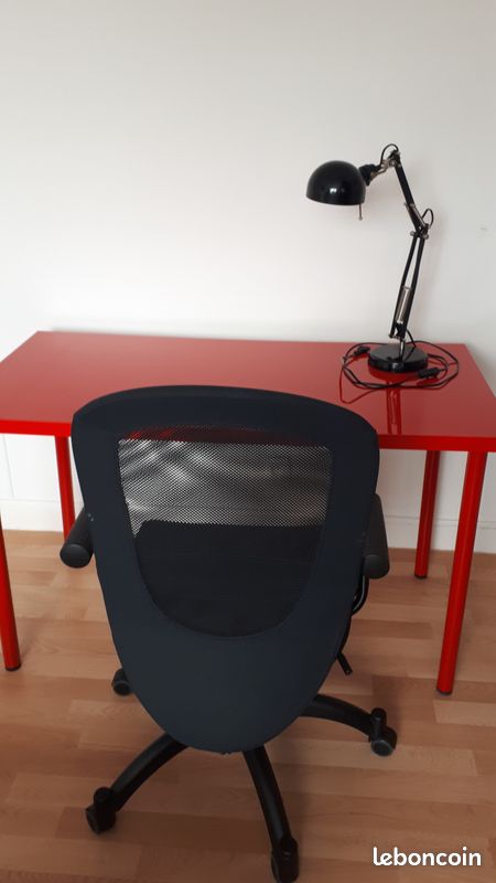 Ensemble bureau (image 1)