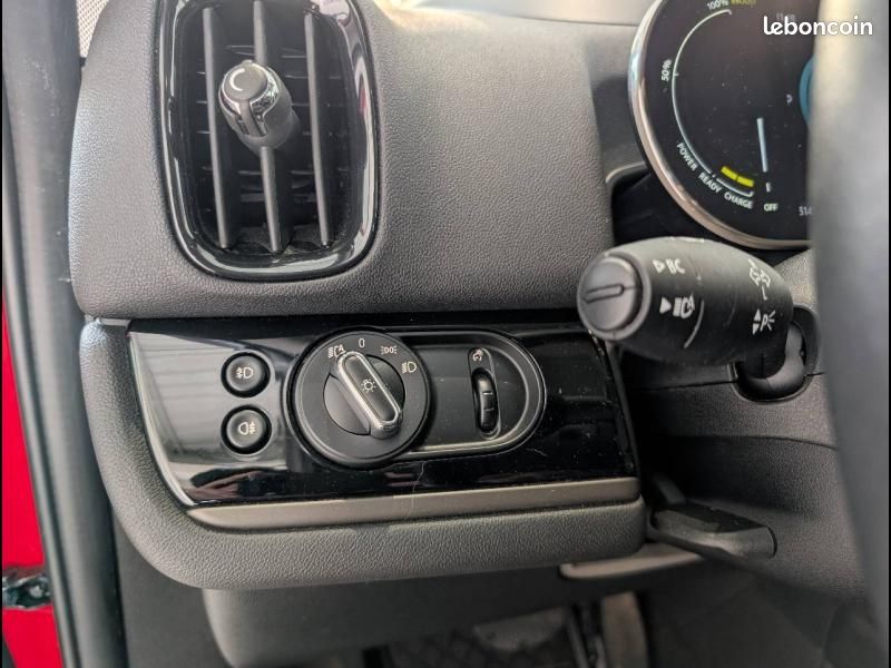 Mini Countryman Cooper SE 125ch + 95ch Essential ALL4 BVA6 (image 18)