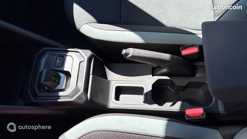Dacia Duster 1.8 hybrid 155ch Extreme (image 29)