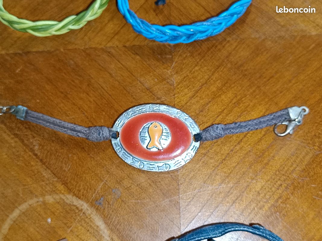 Lot de bijoux fantaisie (image 7)