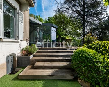 Maison 1 050 000 € - 140 m²
