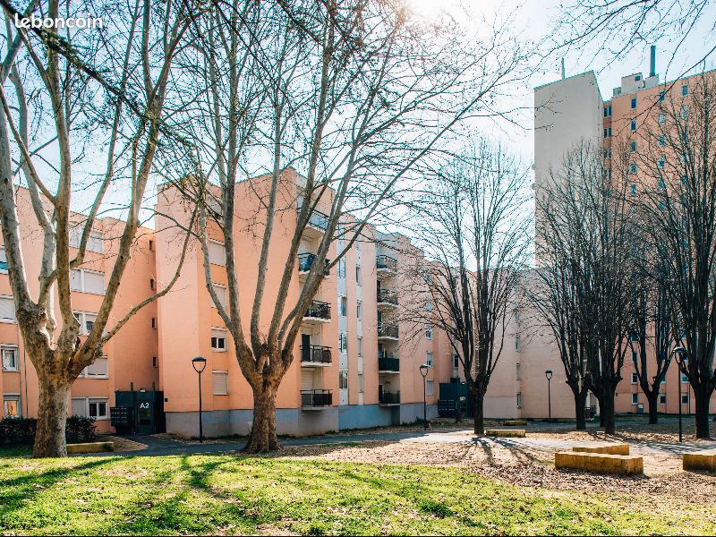 Appartement 4 pièces 66 m² · à Nîmes · 66 m² · 708 €