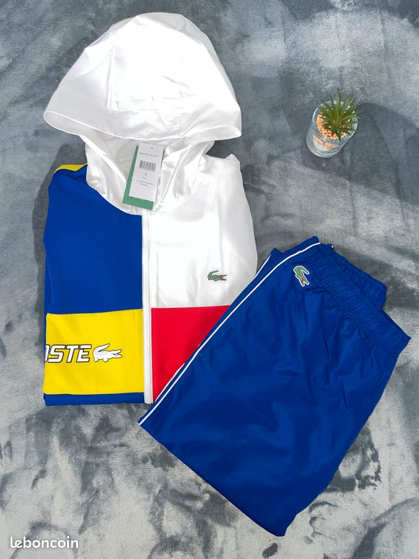 Survetement Lacoste Bleu Rouge Jaune Pegashoes Sweat A Capuche Lacoste