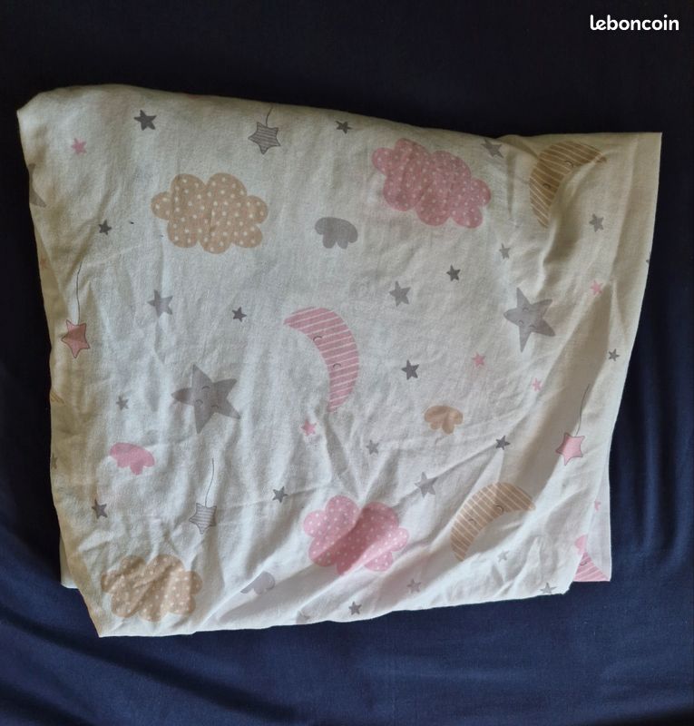 Drap-housse de lit coloré rose motif étoile + housse d'oreiller blanc (image 4)