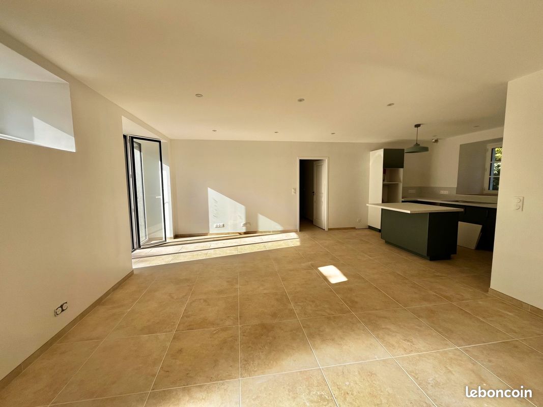 Appartement 4 pièces 95 m² · à Martel · 95 m² · 860 €