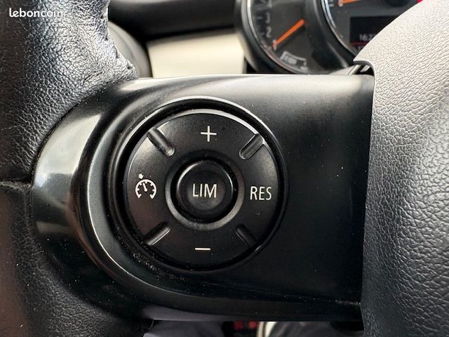 Mini MINI 5 PORTES COOPER D 116CH PACK RED HOT CHILI BOITE AUTOMATIQUE (image 25)