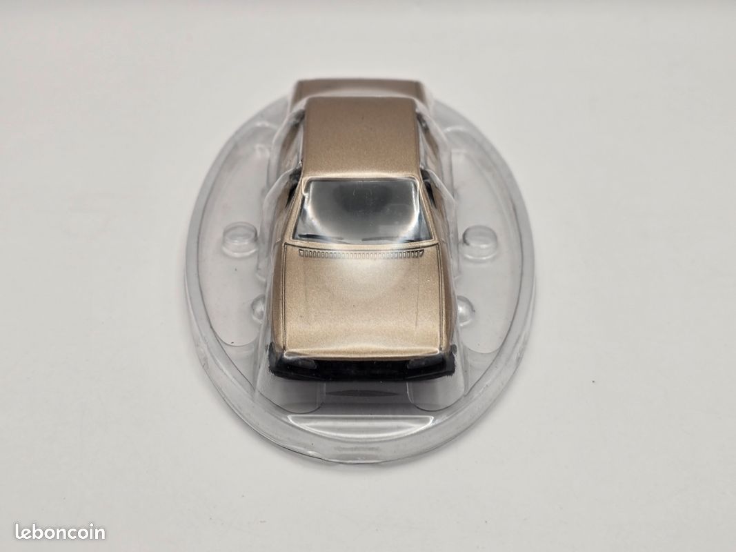 Miniature Solido 1/43 - Peugeot 505 Couleur Bronze (fabrication Française)