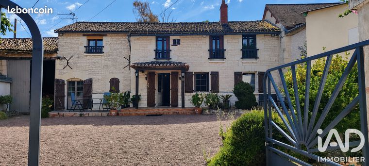 Propriété 5 pièces 180 m²