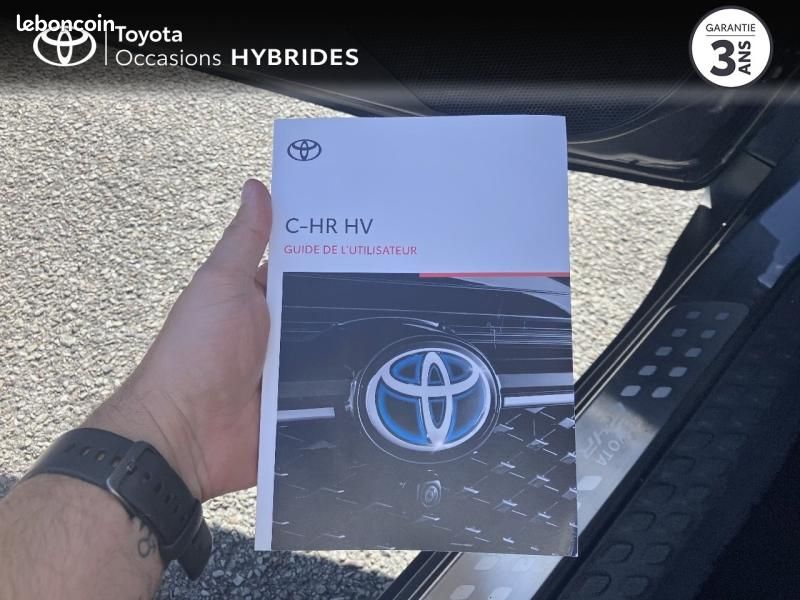 Toyota C-HR 184h Collection 2WD E-CVT MY22 (image 29)