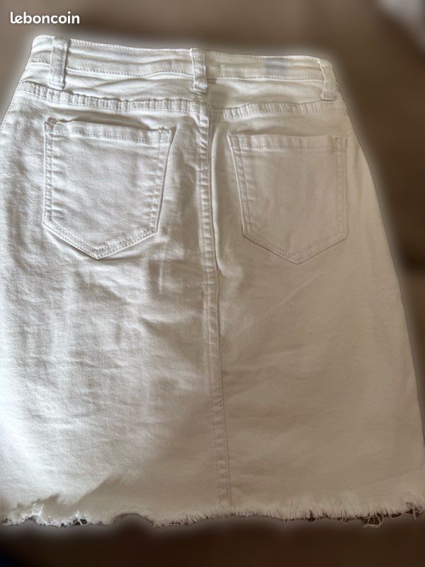 Short blanc (image 1)