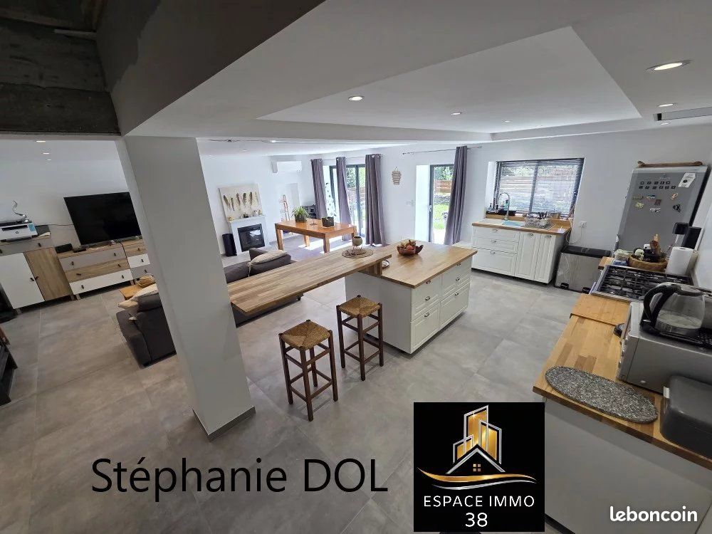 Maison 8 pièces 190 m² · à Saint-Martin-de-la-Cluze · 190 m² · 389 000 €