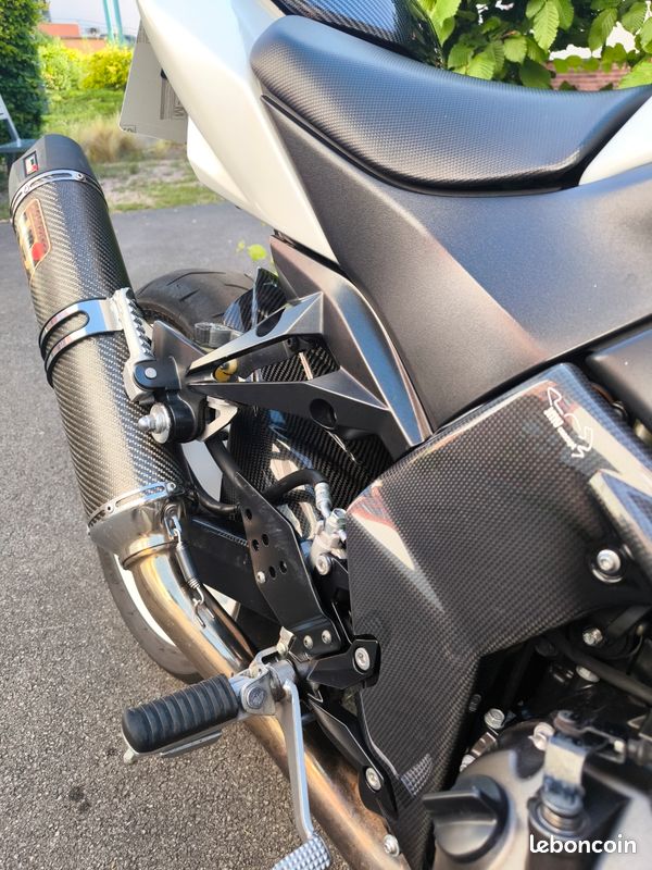 Kawasaki Z750 (image 2)