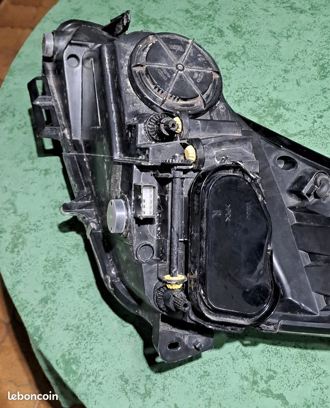 Optique de phare opel corsa d (image 2)
