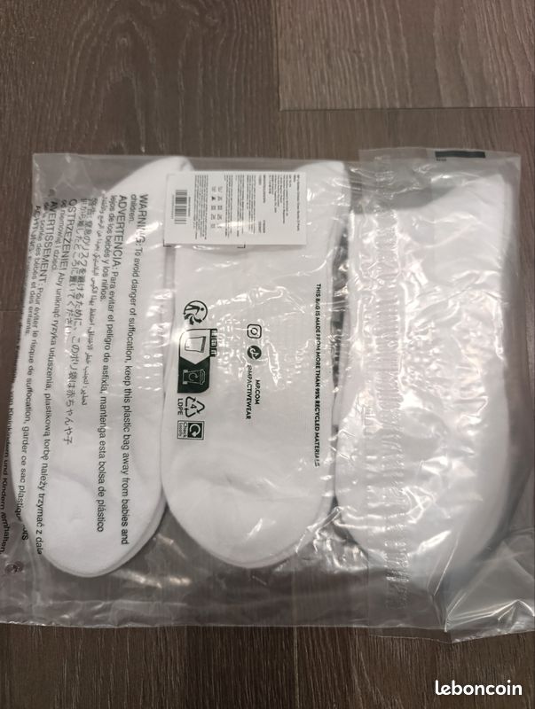 Lot de 3 paires de chaussettes Myprotein neuves (image 2)