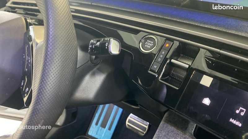 Peugeot 3008 1.2 Hybrid 145ch GT e-DCS6 (image 23)
