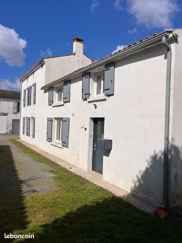 Maison 4 pièces 110 m² · à Aigrefeuille-d'Aunis · 110 m² · 1 000 €/mois