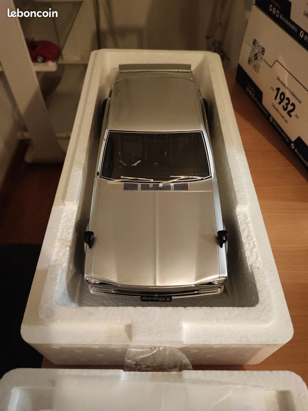 Nissan Skyline GTr 1/12 (image 1)
