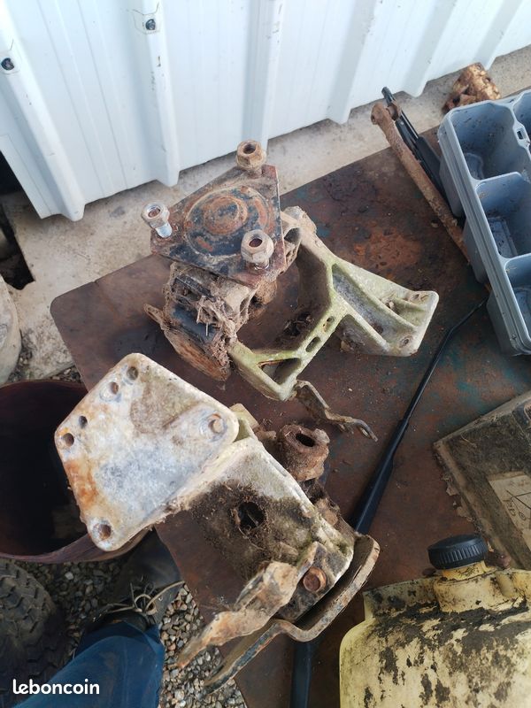 Moyeu de roue tracteur tondeuse autoportée 4 roue diretionel (image 1)