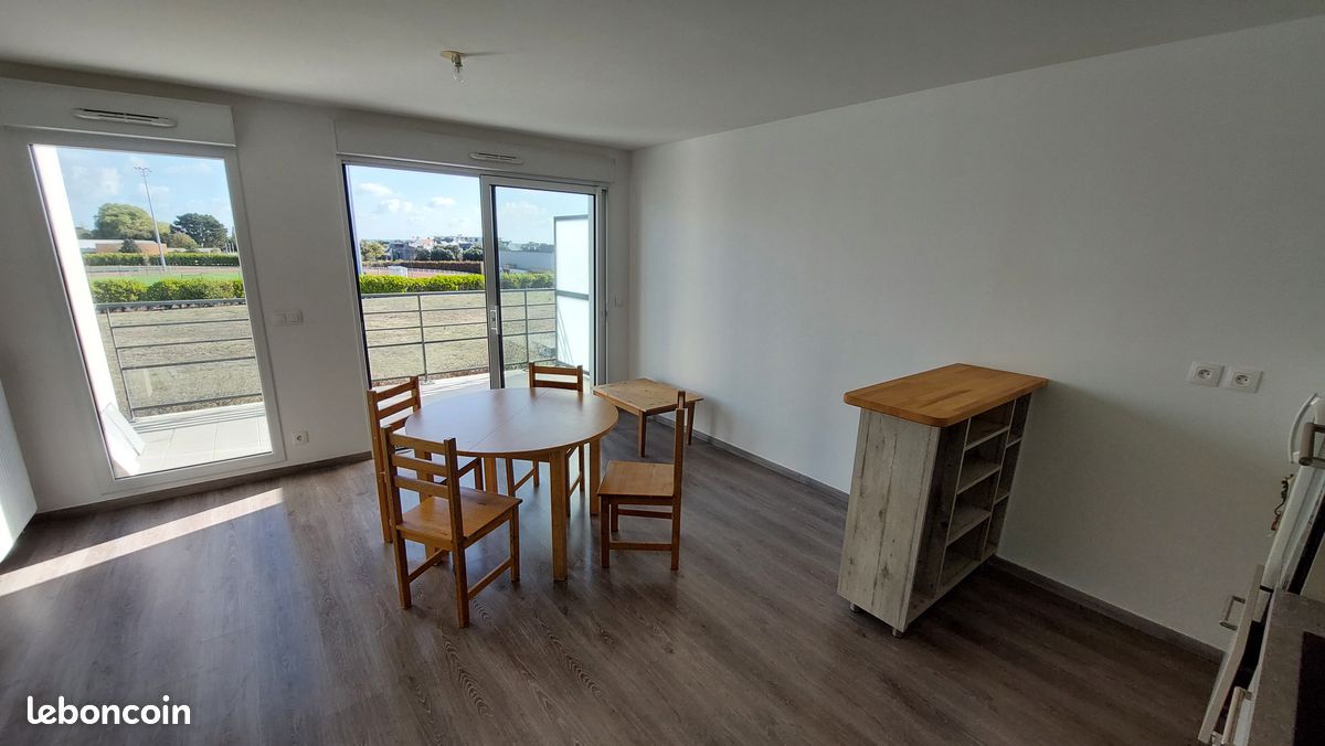 Appartement 3 pièces 56 m² · à Larmor-Plage · 56 m² · 1 000 €/mois