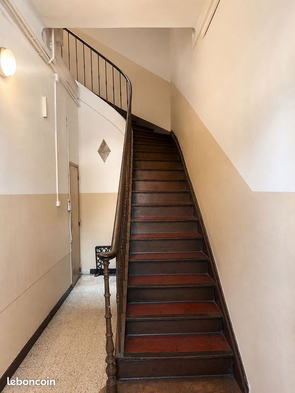 Immeuble 7 pièces 330 m² · à Marseille · 330 m² · 649 000 €