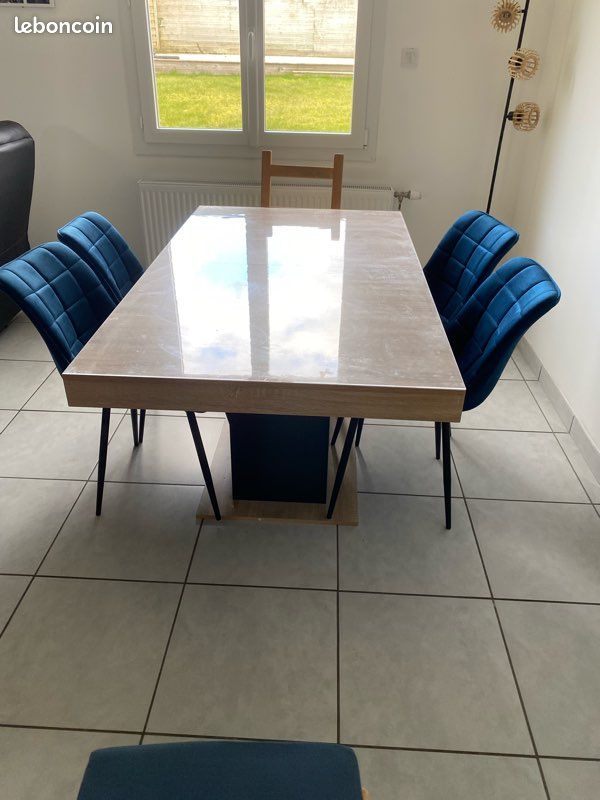 Table extensible (image 1)